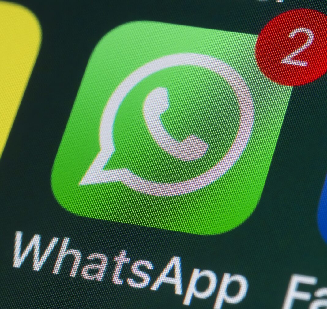 2+1 τρόποι για να δεις μηνύματα στο WhatsApp χωρίς να φανεί ότι διαβάστηκαν!