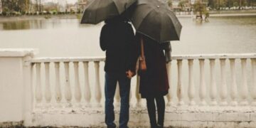 Μήπως σε απατάει; 11+1 σημάδια που το επιβεβαιώνουν κι εσύ απλώς τα προσπερνάς