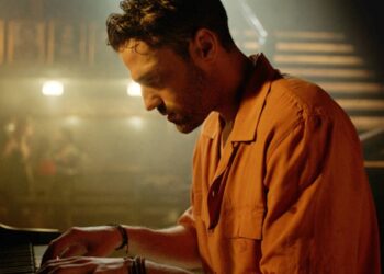 Κωνσταντίνος Αργυρός «Ελπίδα»: Η νέα μεγάλη  επιτυχία που κατέκτησε όλες τις καρδιές