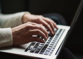 Παράδοξο: πώς η τηλεργασία έκανε πιο τοξικό το εργασιακό περιβάλλον