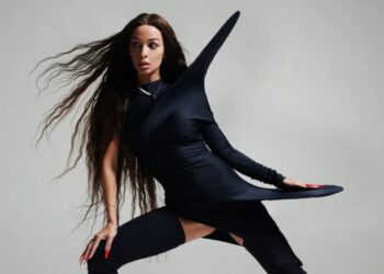 Ελένη Φουρέιρα – «Κόλλημα»: ‘Ενα ακόμα εκρηκτικό τραγούδι.