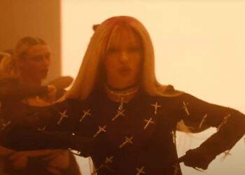 Ελένη Φουρέιρα – «Κόλλημα»: Κυκλοφόρησε το νέο της Music Video