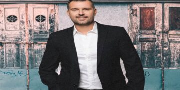 Στίχοι – Lyrics: Αχχιλέας Αγγελόπουλος – Δε Με Ξέρεις Καλά