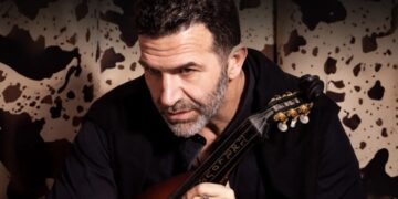 Ηλίας Παλιουδάκης – «Κόρη Ενός Θεού»: Ένα συναισθηματικό τραγούδι για την σειρά «Σασμός»