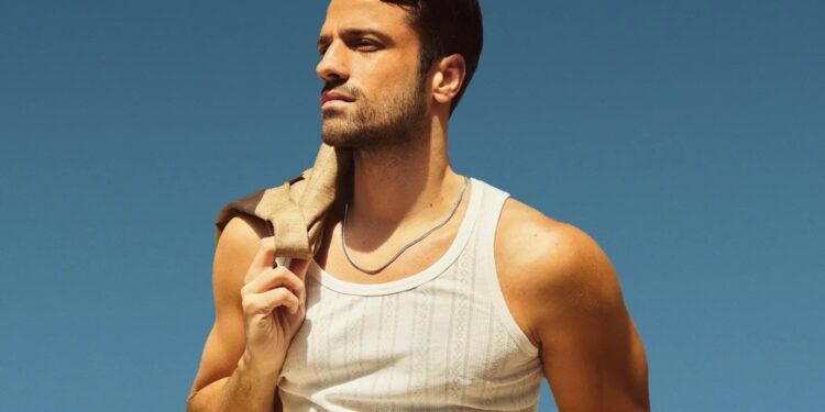 Κωνσταντίνος Αργυρός – Σ’ Αγαπάω Γιατί : Αποθεώνει τον έρωτα