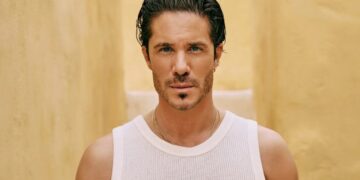 Νίκος Οικονομόπουλος – Ψάχνω Να Βρω : Ύμνος στον έρωτα