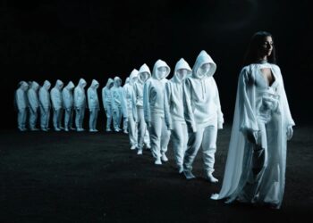 Αναστασία – Αγάπη Μου Με Διώχνεις