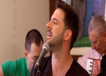 Στίχοι – Lyrics : Γιώργος Λιβάνης – Δυο Γυναίκες Ένας Άνδρας