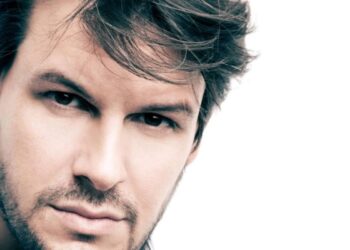 Πάνος Κιάμος – Δικός Σου Για Πάντα