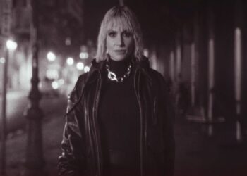 Ελεωνόρα Ζουγανέλη – Μόνη Κομπλέ