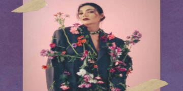 Στίχοι – Lyrics : Ήβη Αδάμου – Σαν Το Λουλούδι