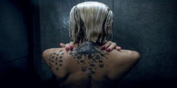 Στίχοι – Lyrics : Μαριάντα Πιερίδη – Αγνοείται