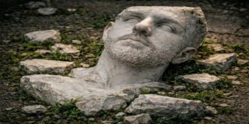 Στίχοι – Lyrics : Toquel & Lila Beyond – Ποιος Να Σου Το Πει